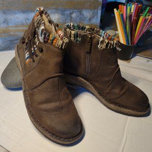 Aetrex short leather boots